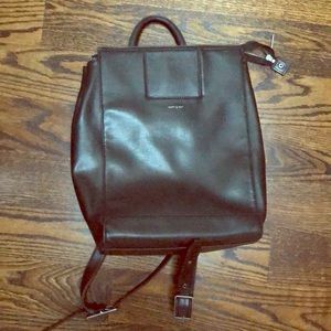 Slim and functional backpack